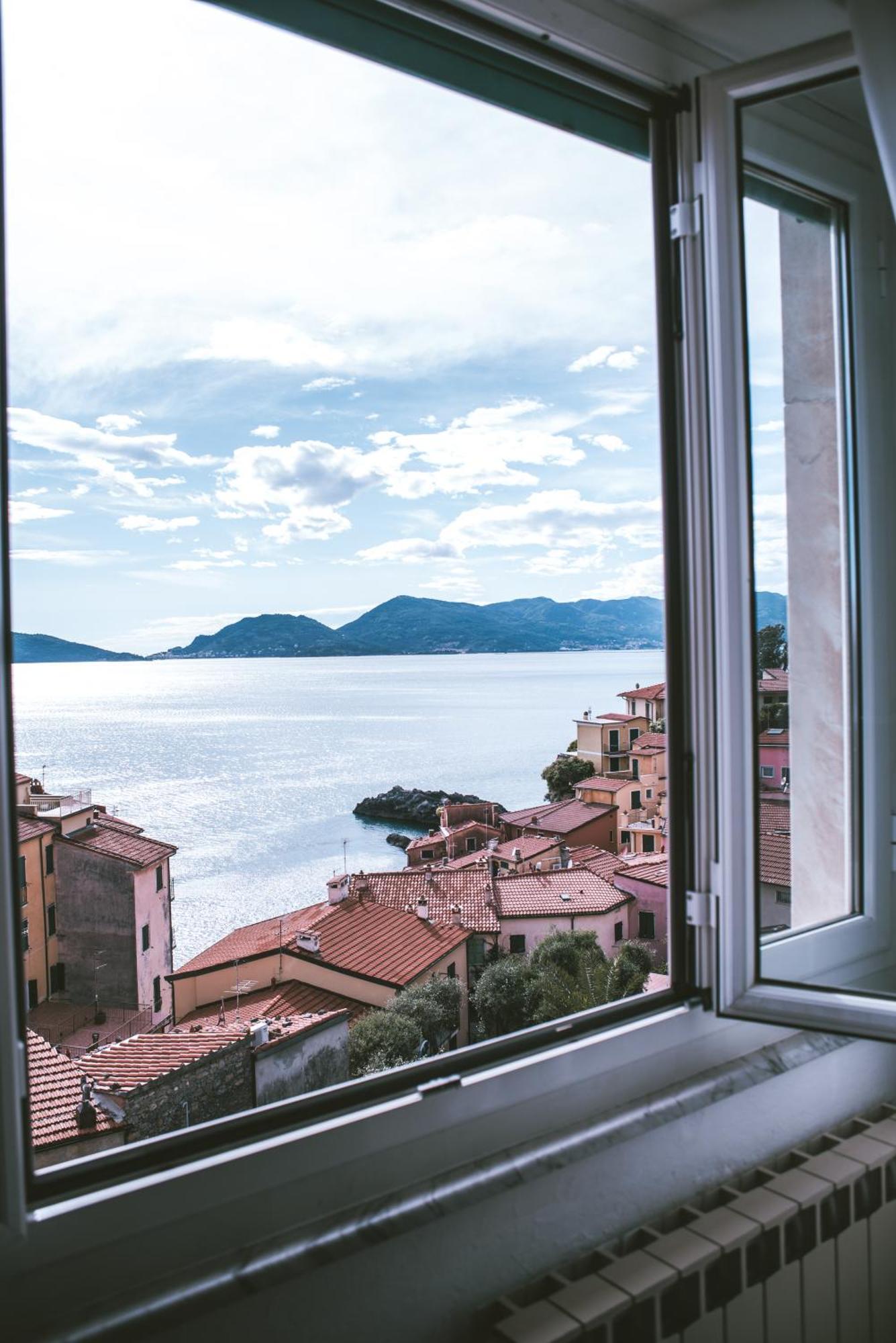 Albergo Delle Ondine Tellaro Exterior photo